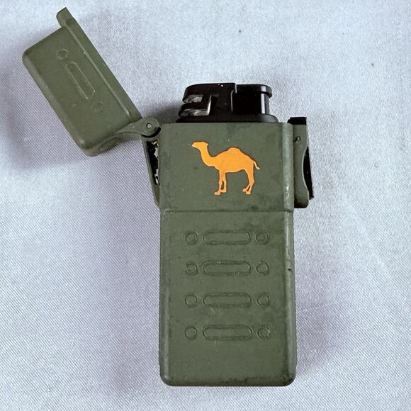 Lot 4 VTG Camel Cigarette Lighters 1990s Promo Metal Plastic Keychain Sealed - Picture 6 of 9